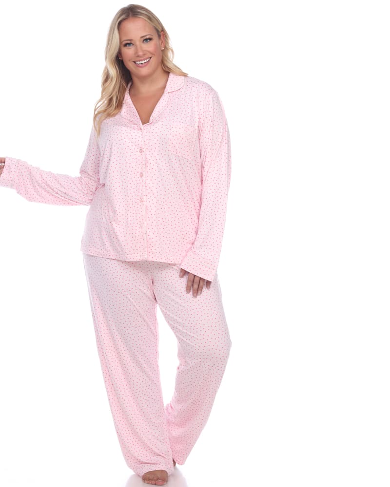Front of a model wearing a size 2X Long Sleeve Pajama Set in Pink by White Mark. | dia_product_style_image_id:247873